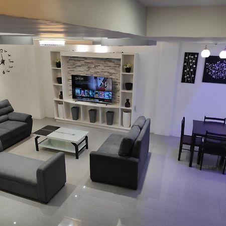 Tagaytay Staycation By Naya And Darla W Free Swimming Pool, Wifi & Netflix Tagaytay City Extérieur photo