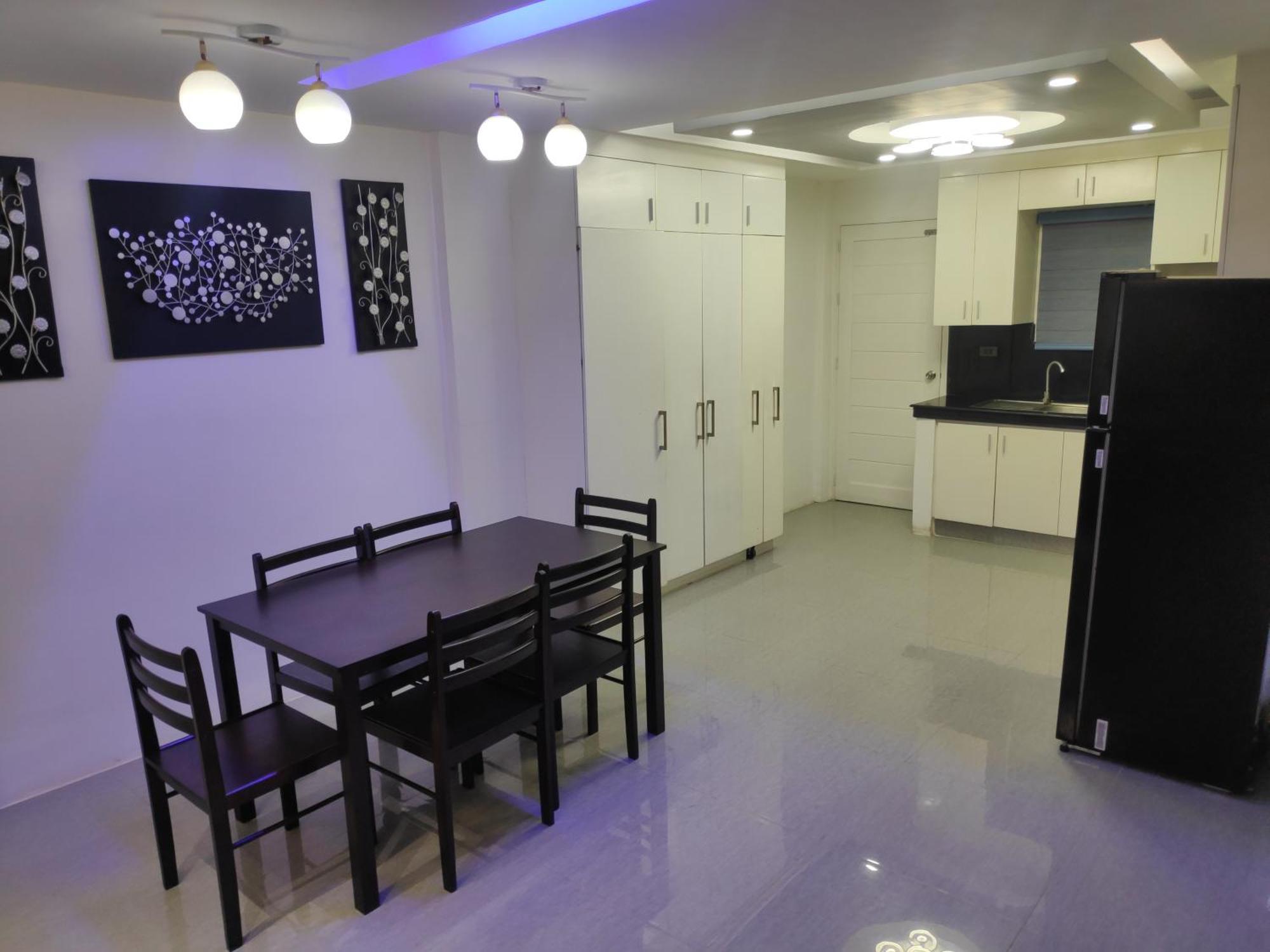 Tagaytay Staycation By Naya And Darla W Free Swimming Pool, Wifi & Netflix Tagaytay City Extérieur photo