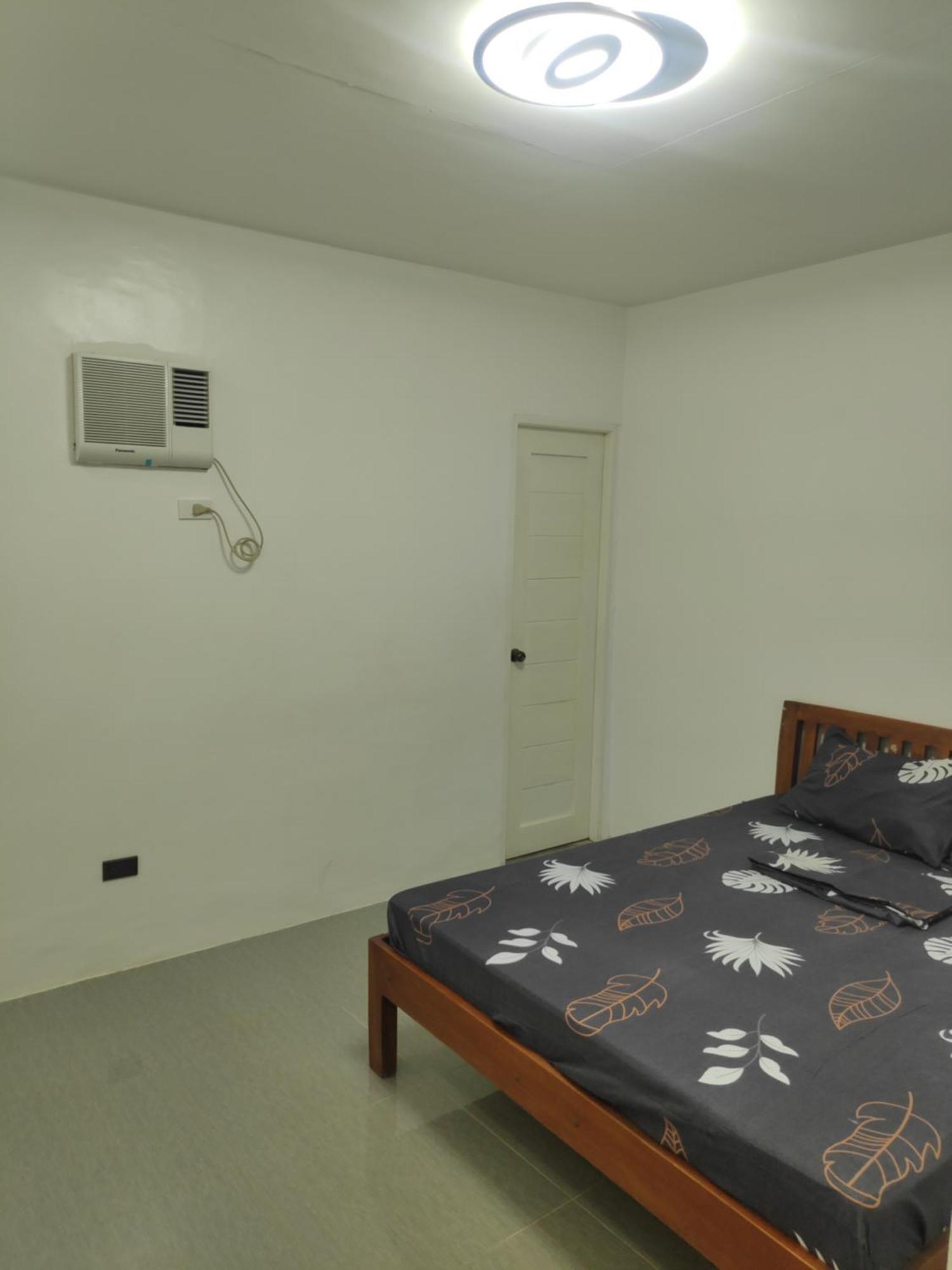 Tagaytay Staycation By Naya And Darla W Free Swimming Pool, Wifi & Netflix Tagaytay City Extérieur photo