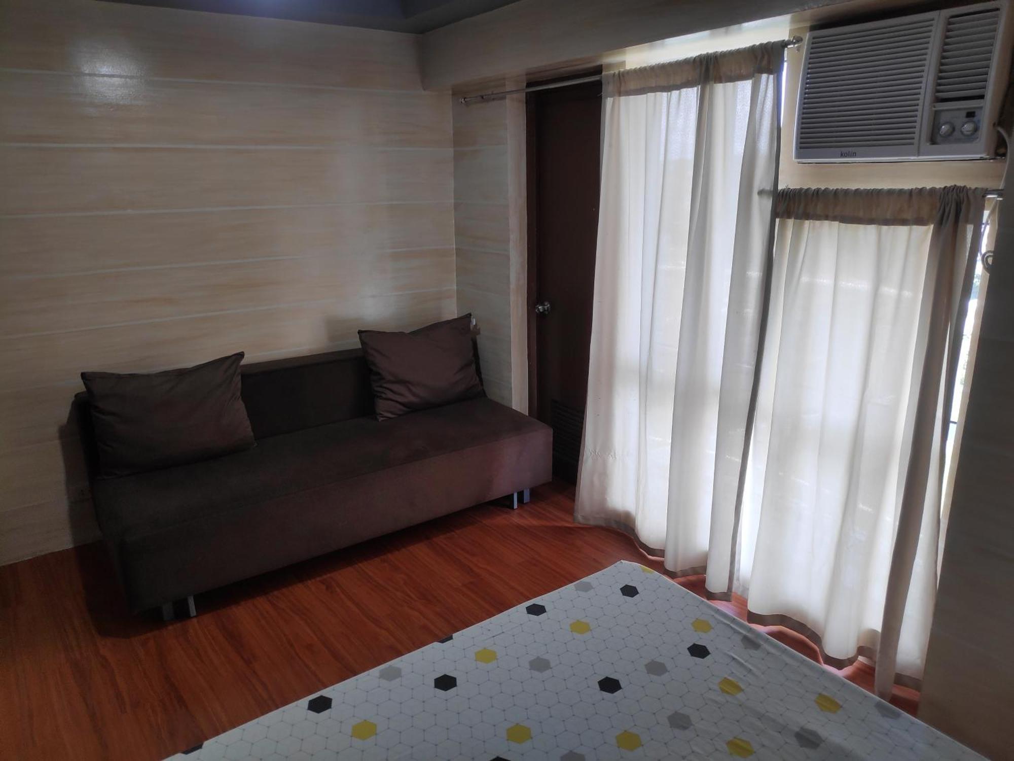 Tagaytay Staycation By Naya And Darla W Free Swimming Pool, Wifi & Netflix Tagaytay City Extérieur photo