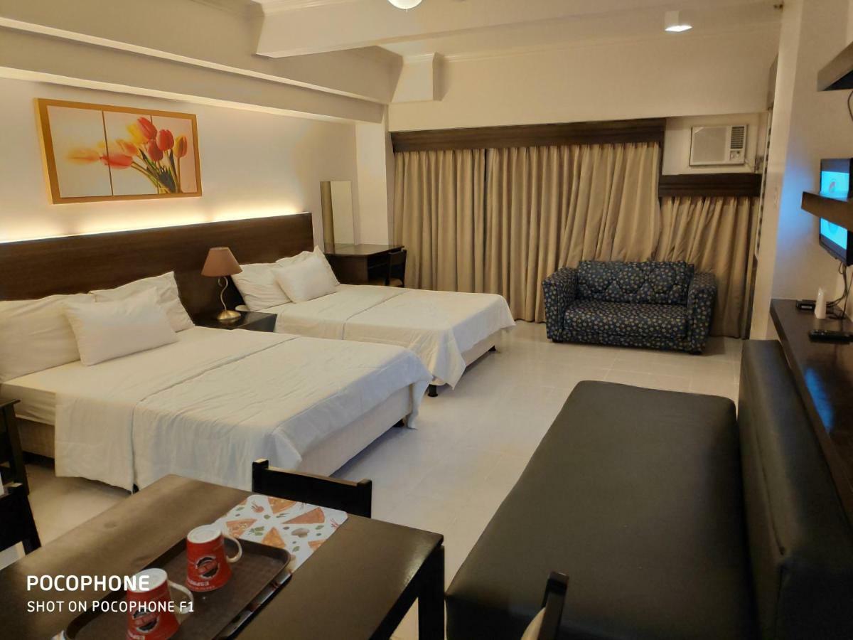 Tagaytay Staycation By Naya And Darla W Free Swimming Pool, Wifi & Netflix Tagaytay City Extérieur photo